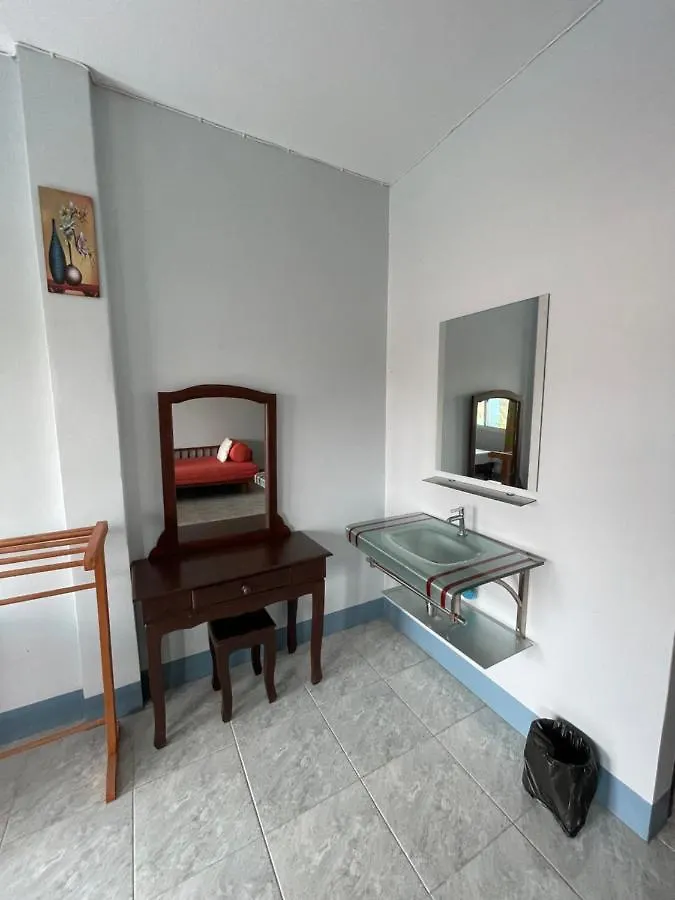 Nare Guest House Koh Lanta